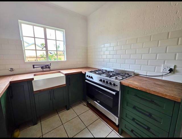 2 BEDROOM PROPERTY TO RENT IN GLEN MARAIS